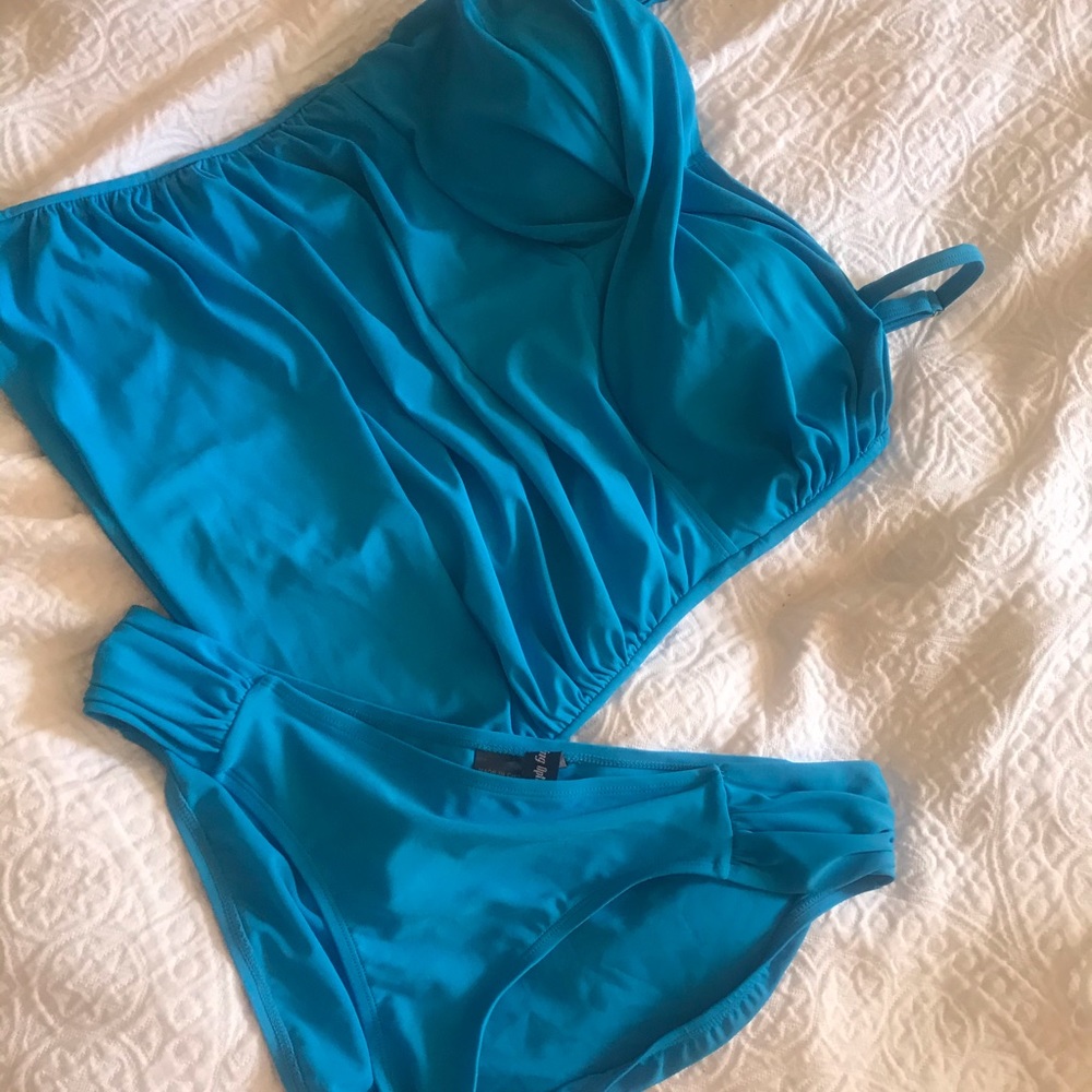 Turquoise swim set